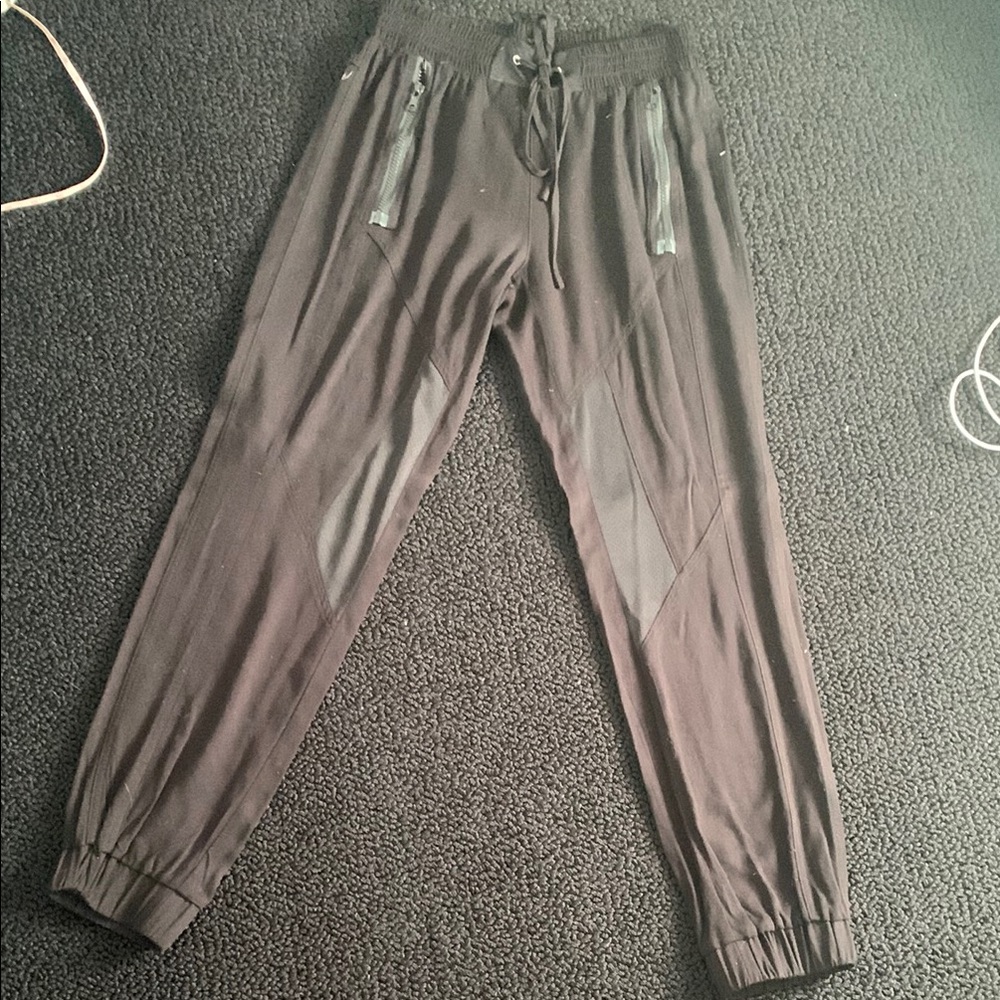 Stylish Black Drawstring Joggers - image 7